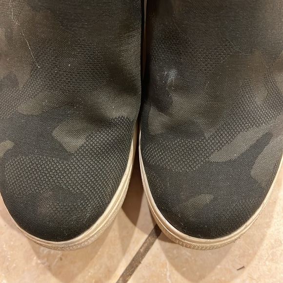 Steve Madden Wedge sneaker camo sz 8 - Picture 6 of 6